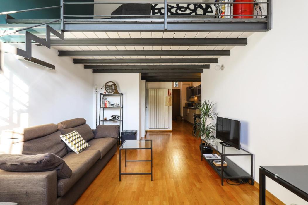 Paki Home Nel Cuore Dei Navigli Di Milano 외부 사진
