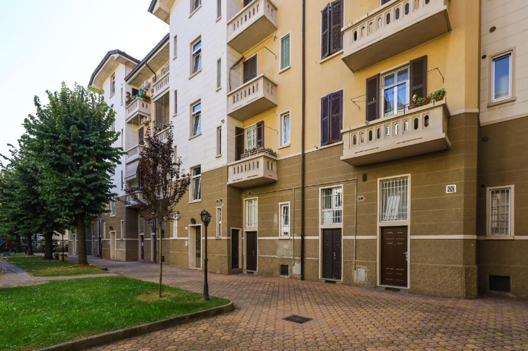 Paki Home Nel Cuore Dei Navigli Di Milano 외부 사진